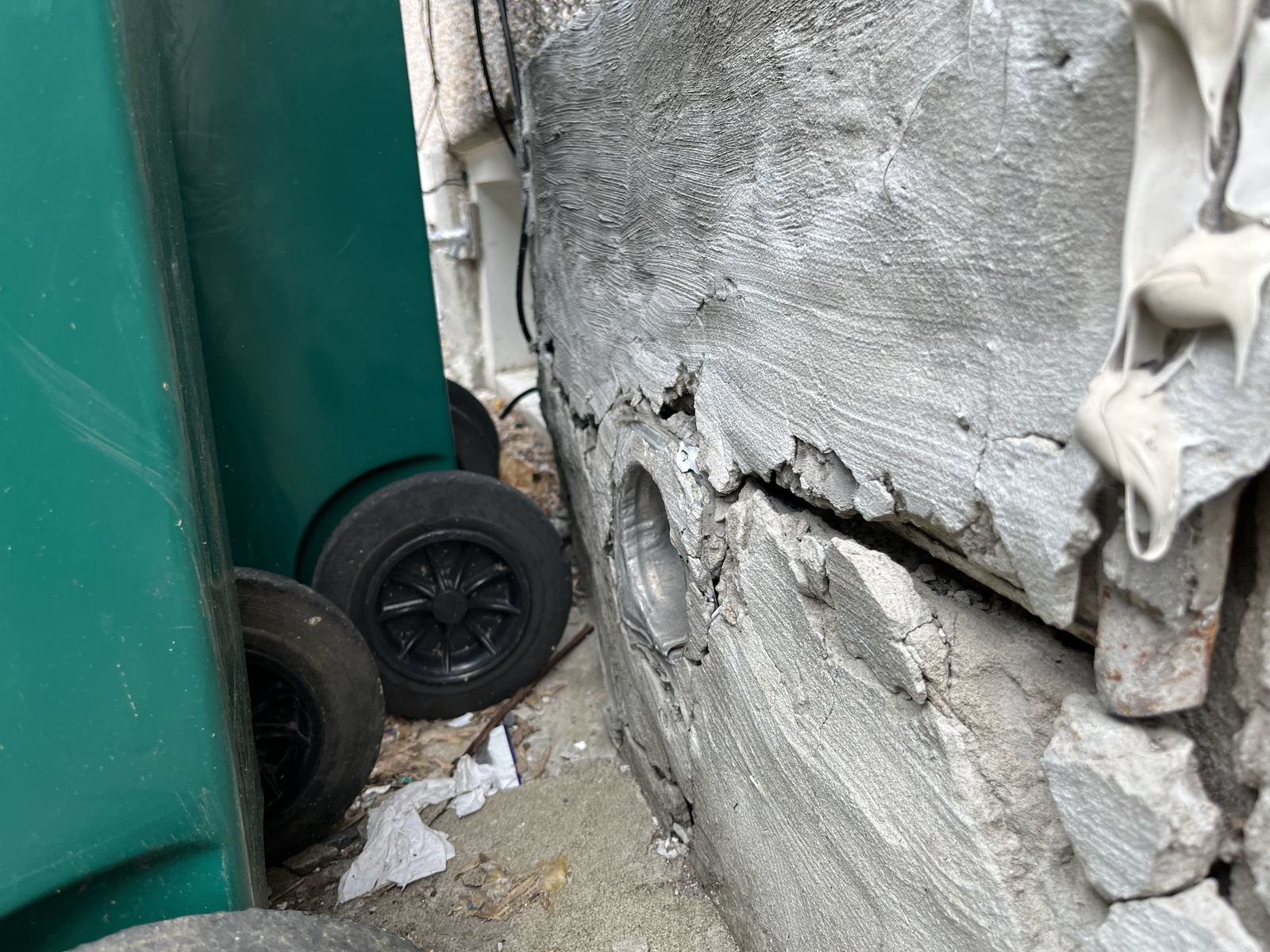 Bowing block foundation wall with horizontal crack found during a home inspection in Vanier, Ottawa